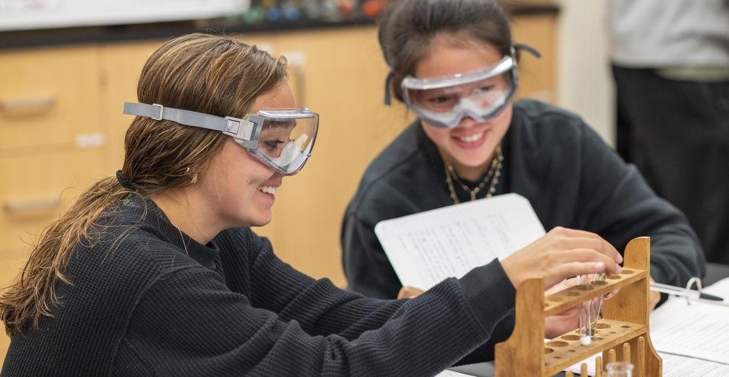 Students pursuing a chemistry major at Carthage College in the classroom.